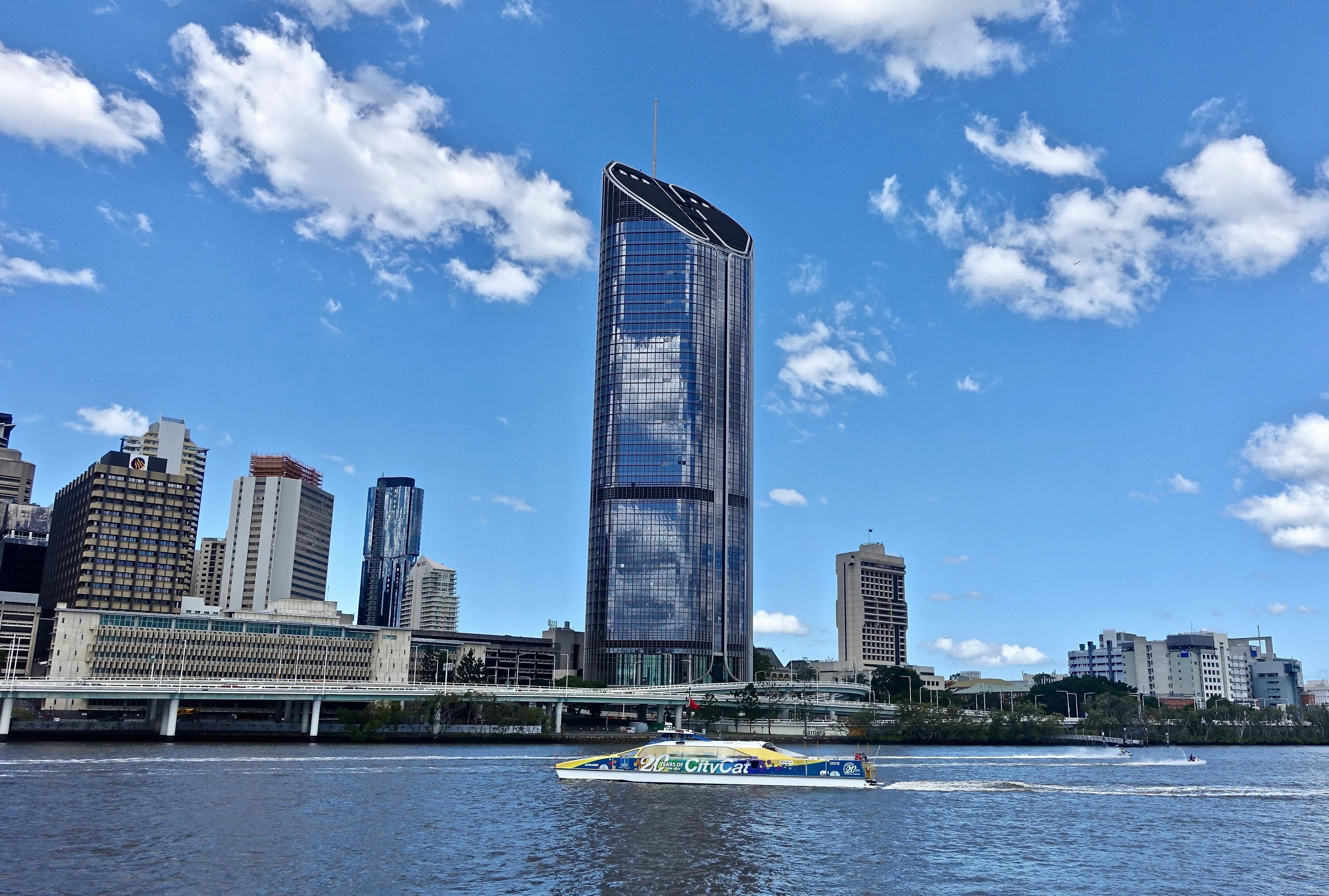 Brisbane Inner City Apartment - Image 1